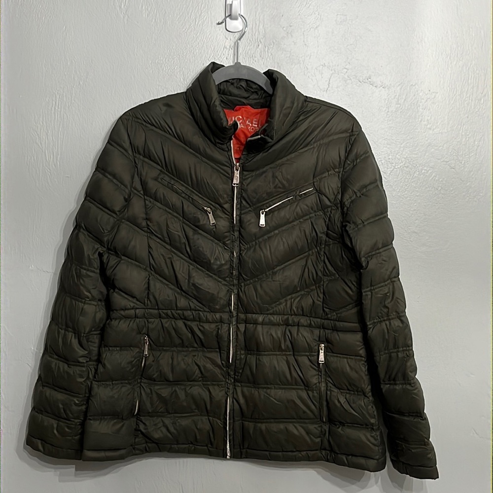 Michael Kors Light Puffer Jacket Large